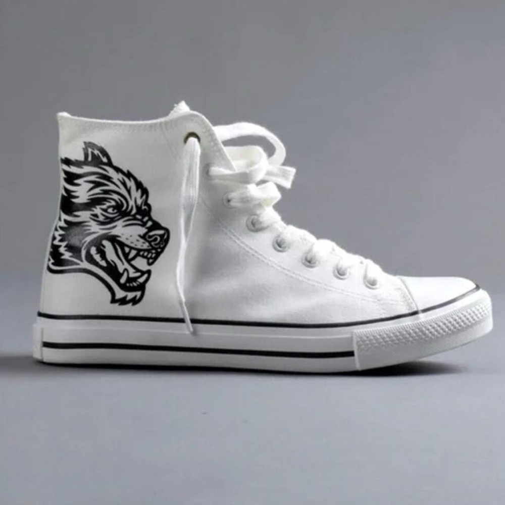 Darc Sport White High-Top Sneakers Men’s size 9, Women’s 11